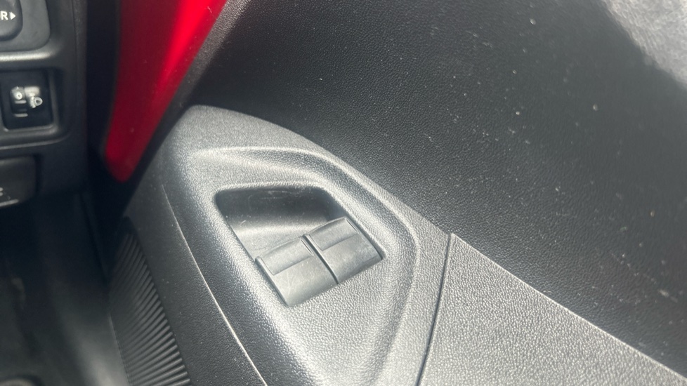 Toyota Aygo 1.0 VVT-i X-Trend TSS 5dr Petrol Hatchback - Image 30