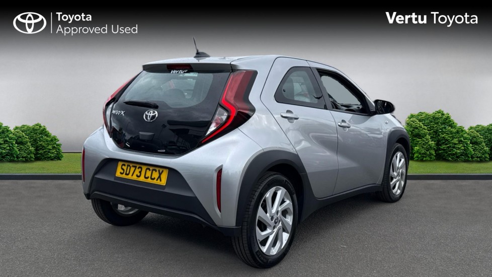 Toyota Aygo X 1.0 VVT-i Pure 5dr Petrol Hatchback - Image 2