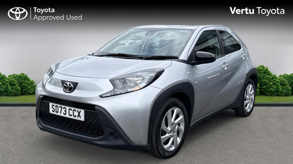 Toyota Aygo X 1.0 VVT-i Pure 5dr Petrol Hatchback - Image 3