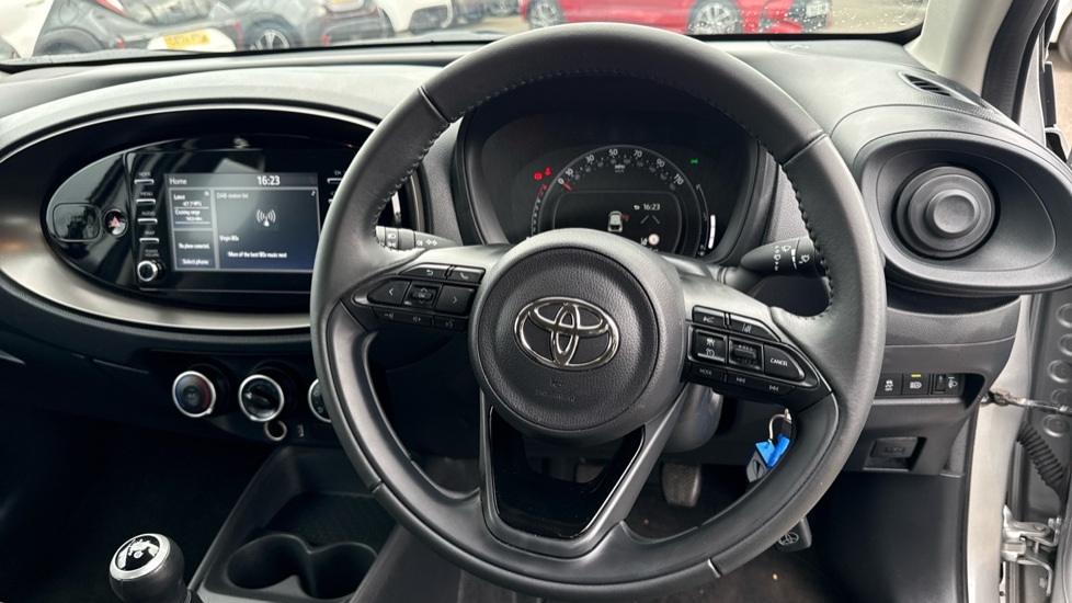 Toyota Aygo X 1.0 VVT-i Pure 5dr Petrol Hatchback - Image 7