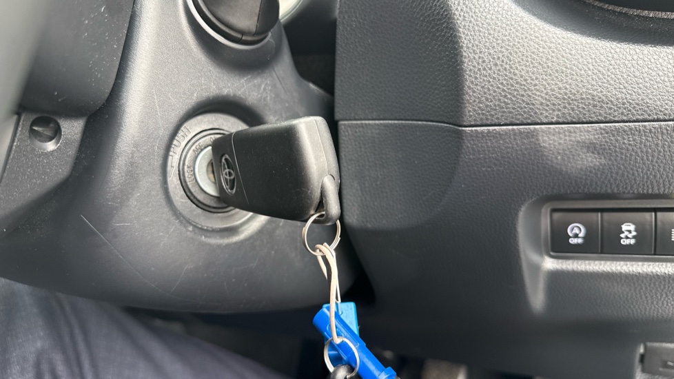 Toyota Aygo X 1.0 VVT-i Pure 5dr Petrol Hatchback - Image 16