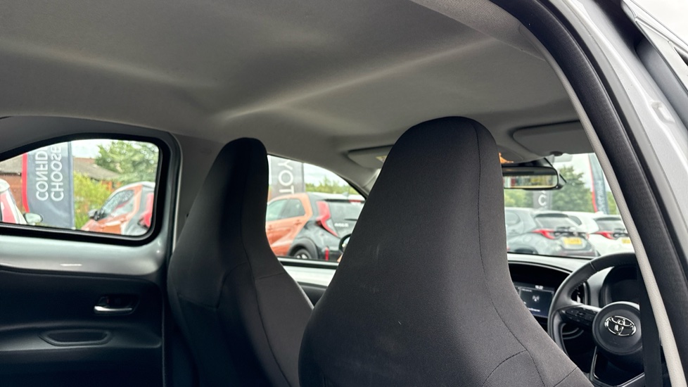 Toyota Aygo X 1.0 VVT-i Pure 5dr Petrol Hatchback - Image 19