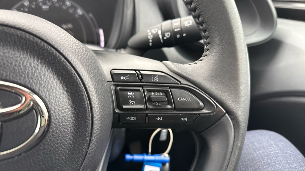 Toyota Aygo X 1.0 VVT-i Pure 5dr Petrol Hatchback - Image 30