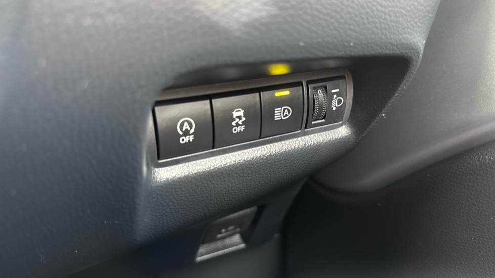 Toyota Aygo X 1.0 VVT-i Pure 5dr Petrol Hatchback - Image 31