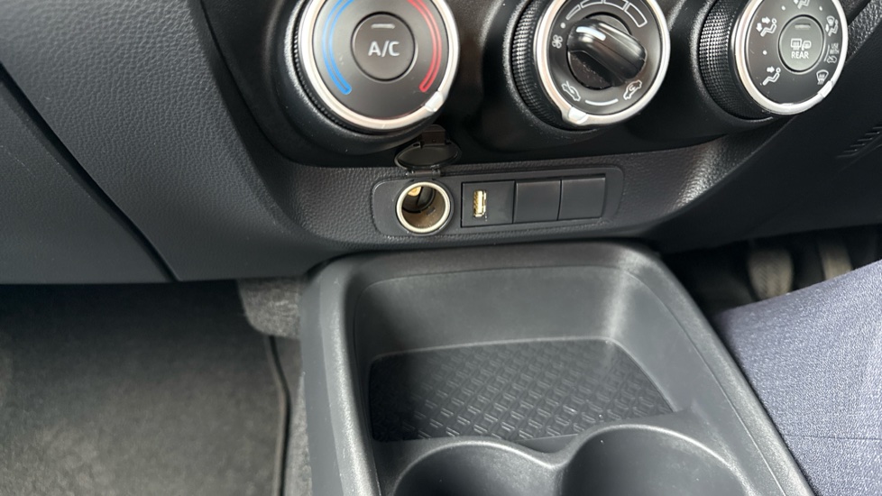 Toyota Aygo X 1.0 VVT-i Pure 5dr Petrol Hatchback - Image 41