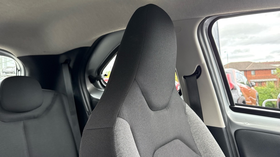 Toyota Aygo X 1.0 VVT-i Pure 5dr Petrol Hatchback - Image 43