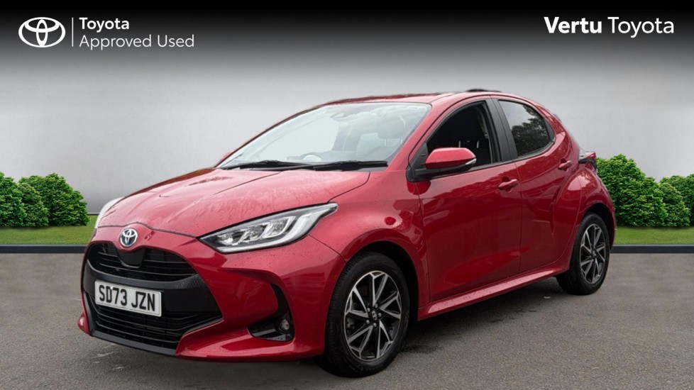 Toyota Yaris 1.5 Hybrid Design 5dr CVT Hybrid Hatchback - Image 3