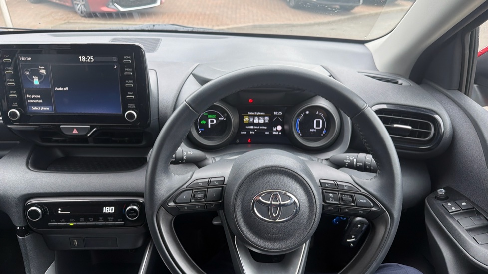 Toyota Yaris 1.5 Hybrid Design 5dr CVT Hybrid Hatchback - Image 7