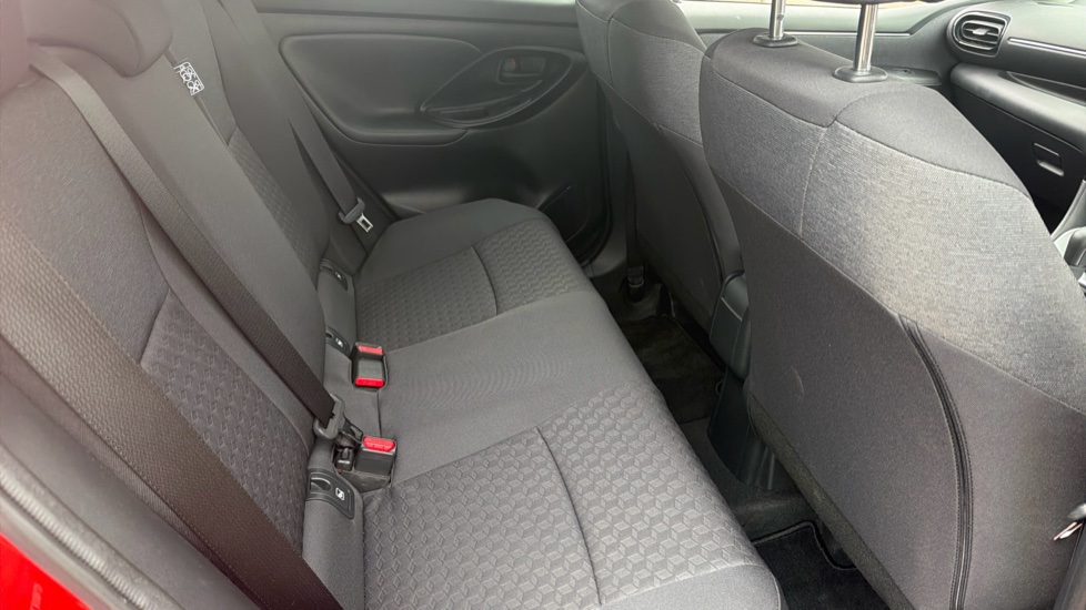 Toyota Yaris 1.5 Hybrid Design 5dr CVT Hybrid Hatchback - Image 8