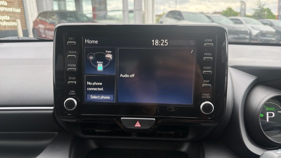 Toyota Yaris 1.5 Hybrid Design 5dr CVT Hybrid Hatchback - Image 9