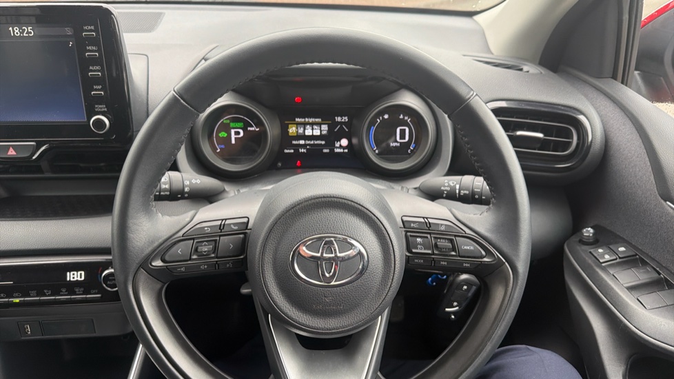 Toyota Yaris 1.5 Hybrid Design 5dr CVT Hybrid Hatchback - Image 10