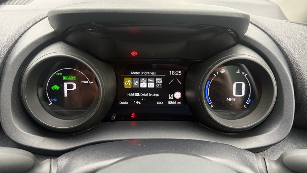 Toyota Yaris 1.5 Hybrid Design 5dr CVT Hybrid Hatchback - Image 11