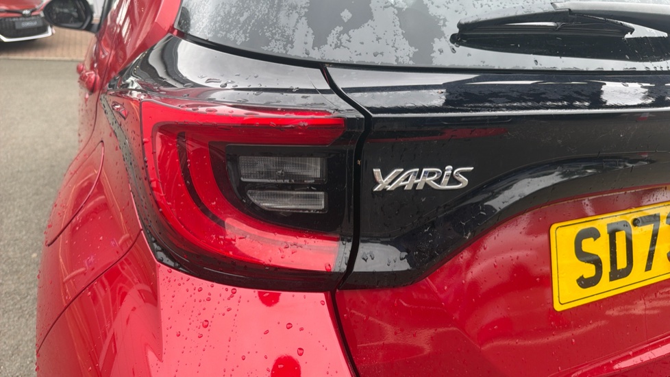 Toyota Yaris 1.5 Hybrid Design 5dr CVT Hybrid Hatchback - Image 21