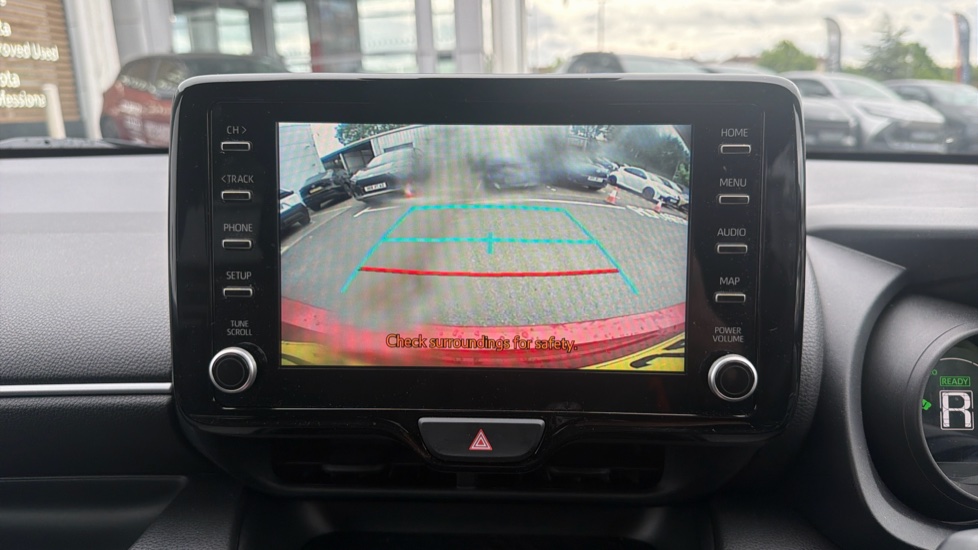 Toyota Yaris 1.5 Hybrid Design 5dr CVT Hybrid Hatchback - Image 46