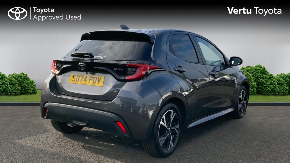 Toyota Yaris 1.5 Hybrid Design 5dr CVT Hybrid Hatchback - Image 2