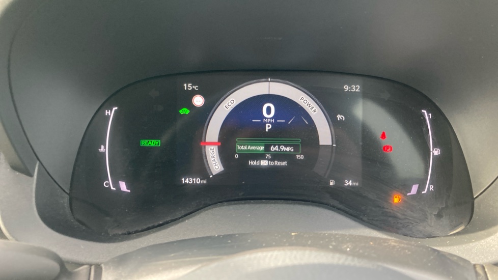 Toyota Yaris 1.5 Hybrid Design 5dr CVT Hybrid Hatchback - Image 11