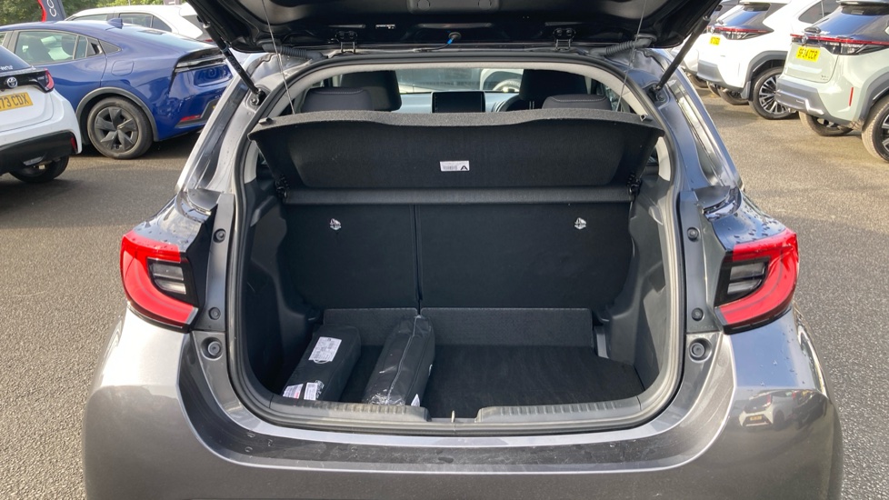 Toyota Yaris 1.5 Hybrid Design 5dr CVT Hybrid Hatchback - Image 13