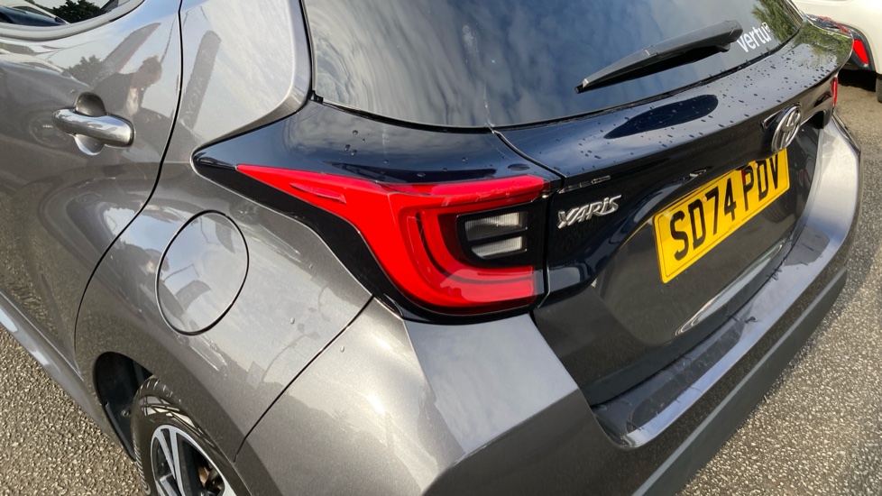 Toyota Yaris 1.5 Hybrid Design 5dr CVT Hybrid Hatchback - Image 21