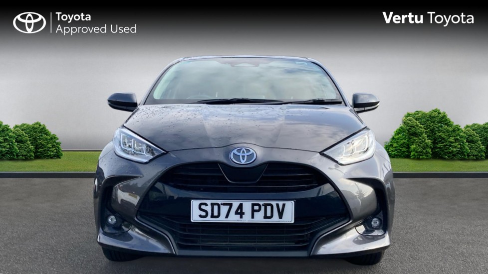 Toyota Yaris 1.5 Hybrid Design 5dr CVT Hybrid Hatchback - Image 22