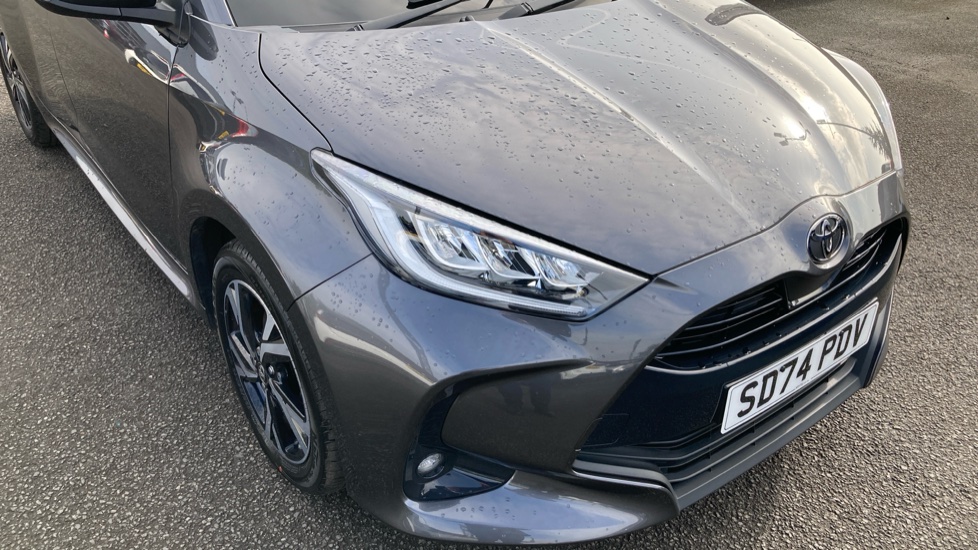 Toyota Yaris 1.5 Hybrid Design 5dr CVT Hybrid Hatchback - Image 29