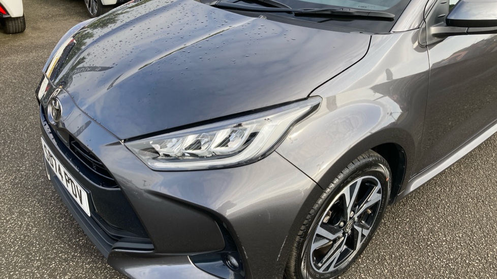 Toyota Yaris 1.5 Hybrid Design 5dr CVT Hybrid Hatchback - Image 31