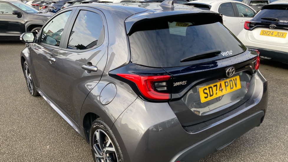 Toyota Yaris 1.5 Hybrid Design 5dr CVT Hybrid Hatchback - Image 35