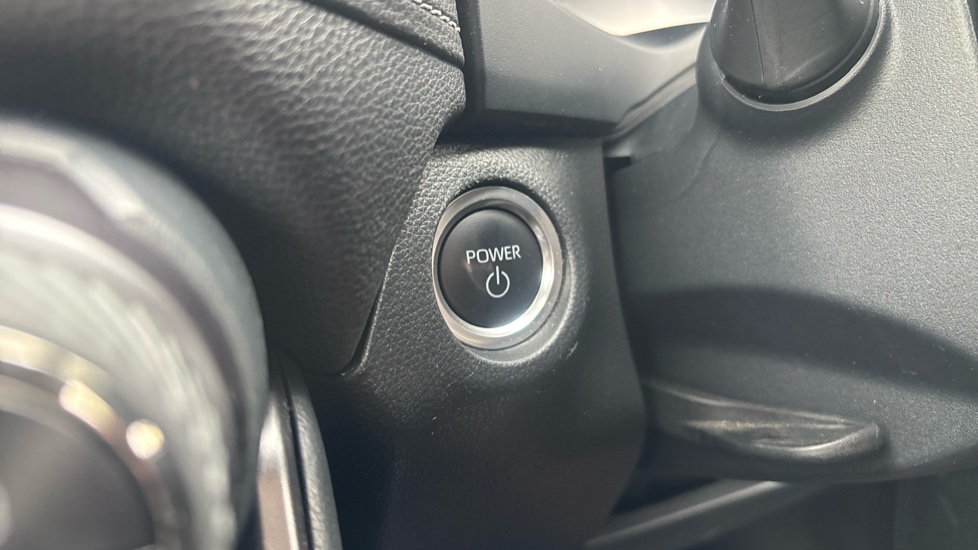 Toyota RAV4 2.5 PHEV GR Sport 5dr CVT Estate - Image 16