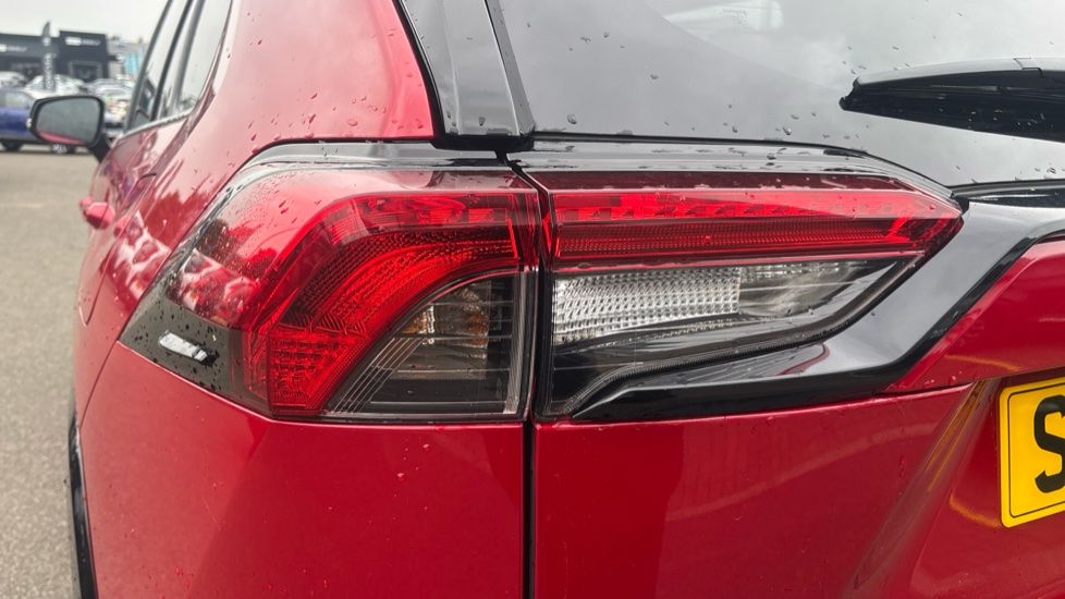 Toyota RAV4 2.5 PHEV GR Sport 5dr CVT Estate - Image 21