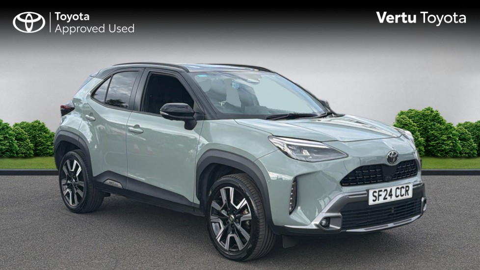 Toyota Yaris Cross 1.5 Hybrid 130 Premiere Edition AWD 5dr CVT Hybrid Estate - Image 1