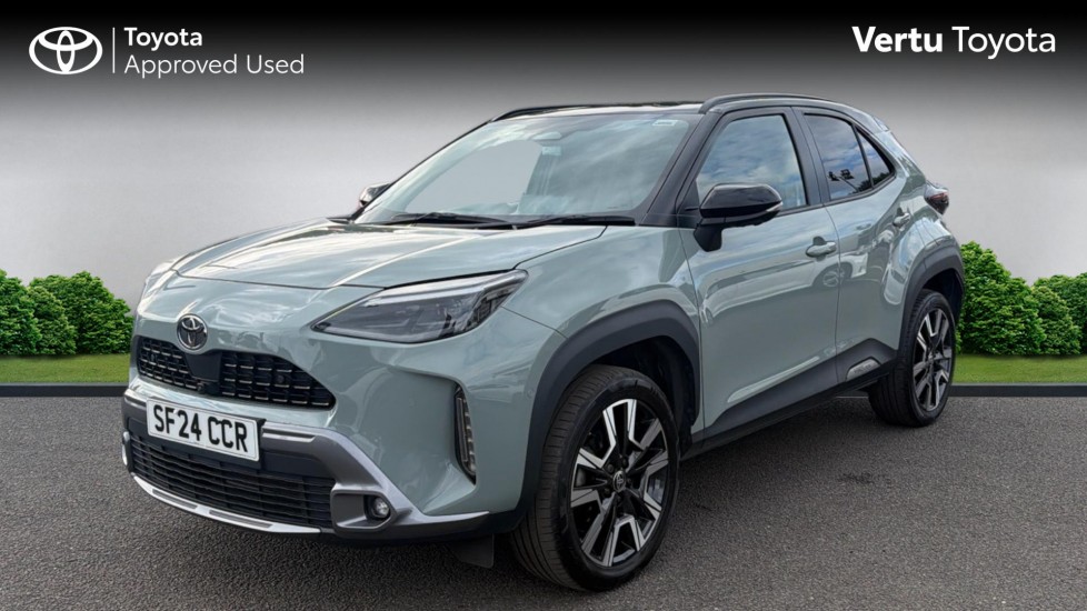 Toyota Yaris Cross 1.5 Hybrid 130 Premiere Edition AWD 5dr CVT Hybrid Estate - Image 3