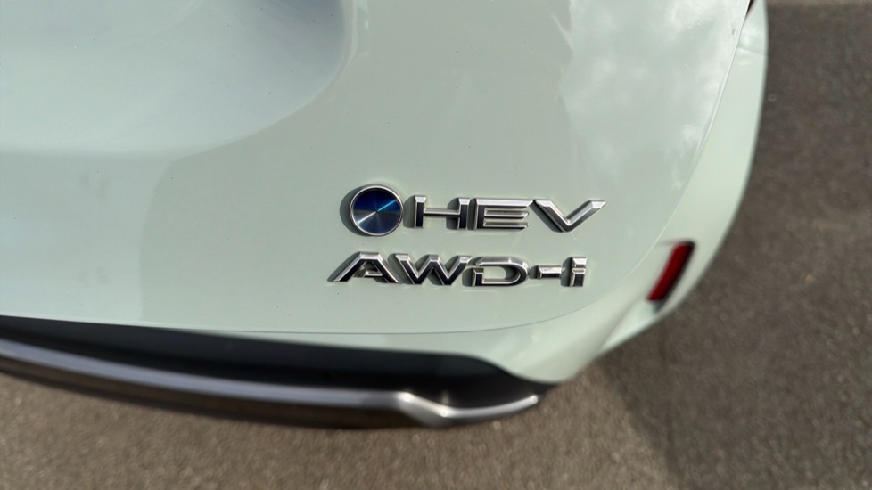 Toyota Yaris Cross 1.5 Hybrid 130 Premiere Edition AWD 5dr CVT Hybrid Estate - Image 45