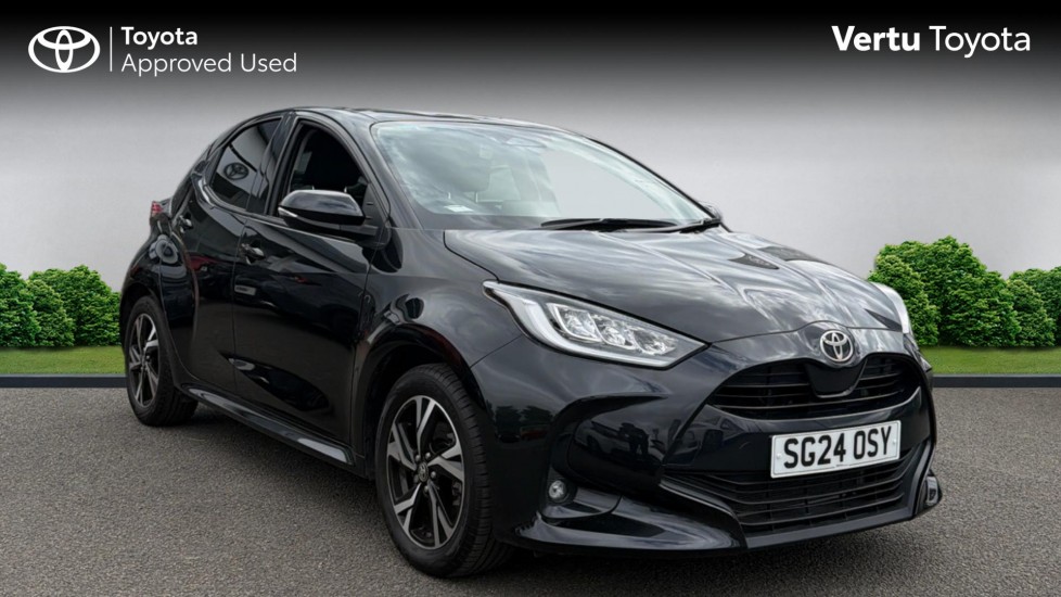 Toyota Yaris 1.5 Hybrid Design 5dr CVT Hybrid Hatchback - Image 1