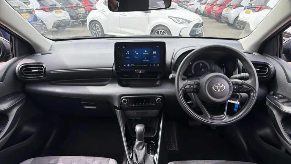 Toyota Yaris 1.5 Hybrid Design 5dr CVT Hybrid Hatchback - Image 6