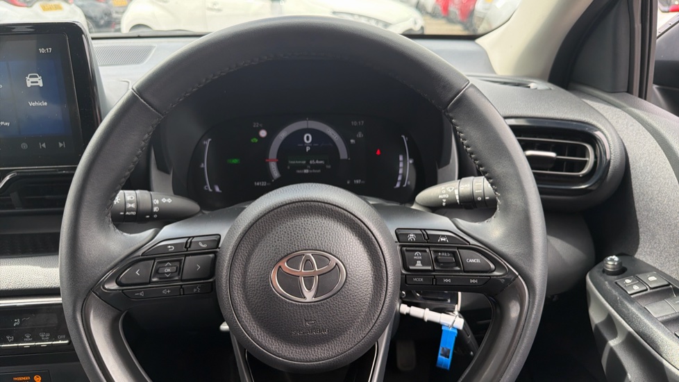 Toyota Yaris 1.5 Hybrid Design 5dr CVT Hybrid Hatchback - Image 10