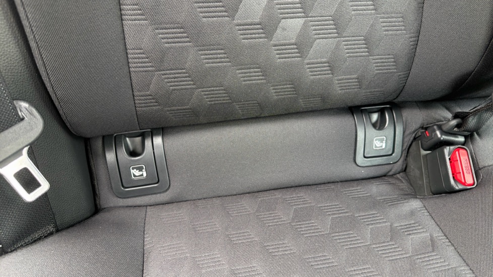 Toyota Yaris 1.5 Hybrid Design 5dr CVT Hybrid Hatchback - Image 14