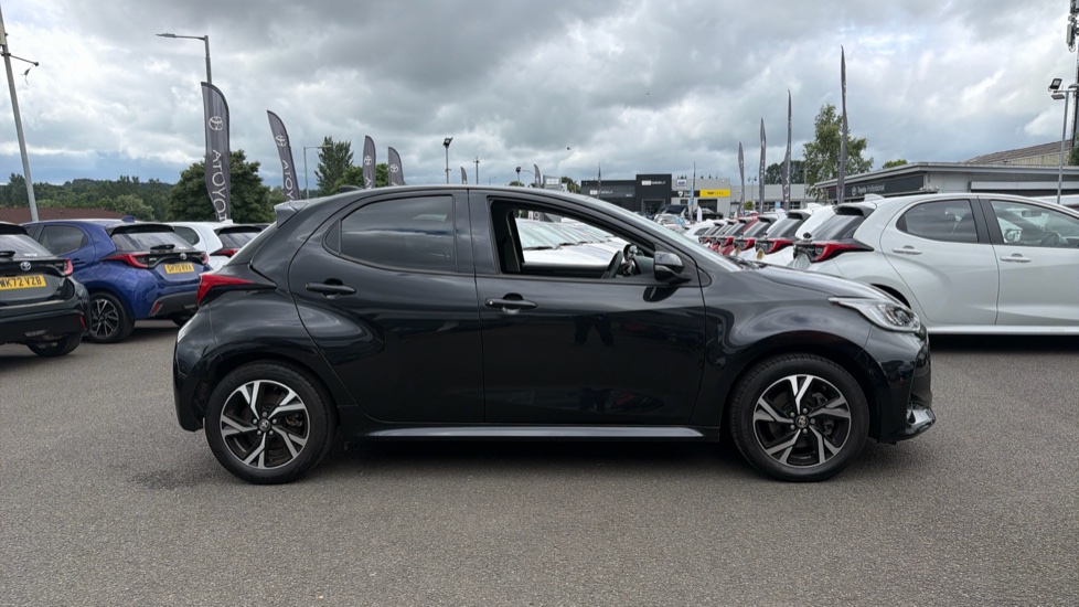 Toyota Yaris 1.5 Hybrid Design 5dr CVT Hybrid Hatchback - Image 23