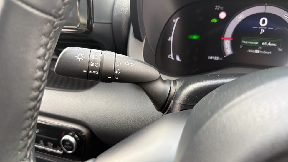 Toyota Yaris 1.5 Hybrid Design 5dr CVT Hybrid Hatchback - Image 33