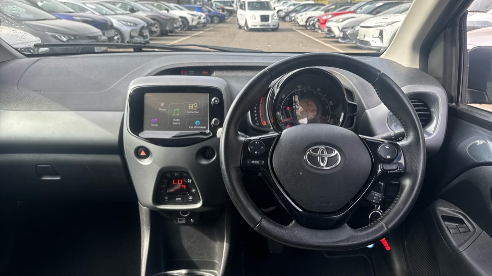 Toyota Aygo 1.0 VVT-i X-Plore 5dr Petrol Hatchback - Image 7