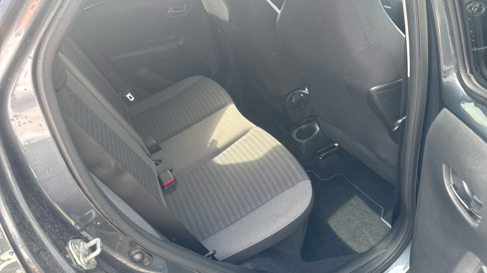 Toyota Aygo 1.0 VVT-i X-Plore 5dr Petrol Hatchback - Image 8