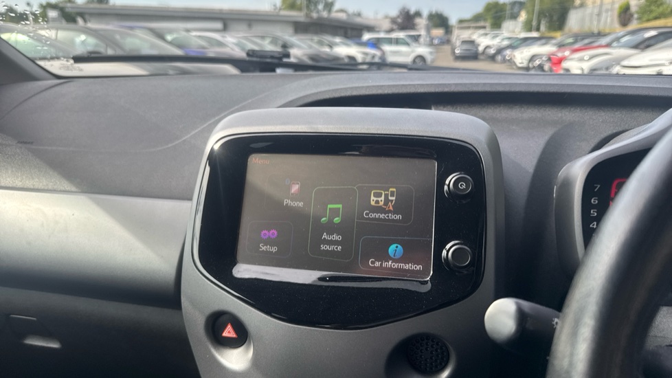 Toyota Aygo 1.0 VVT-i X-Plore 5dr Petrol Hatchback - Image 9