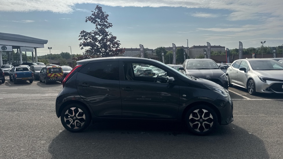 Toyota Aygo 1.0 VVT-i X-Plore 5dr Petrol Hatchback - Image 23