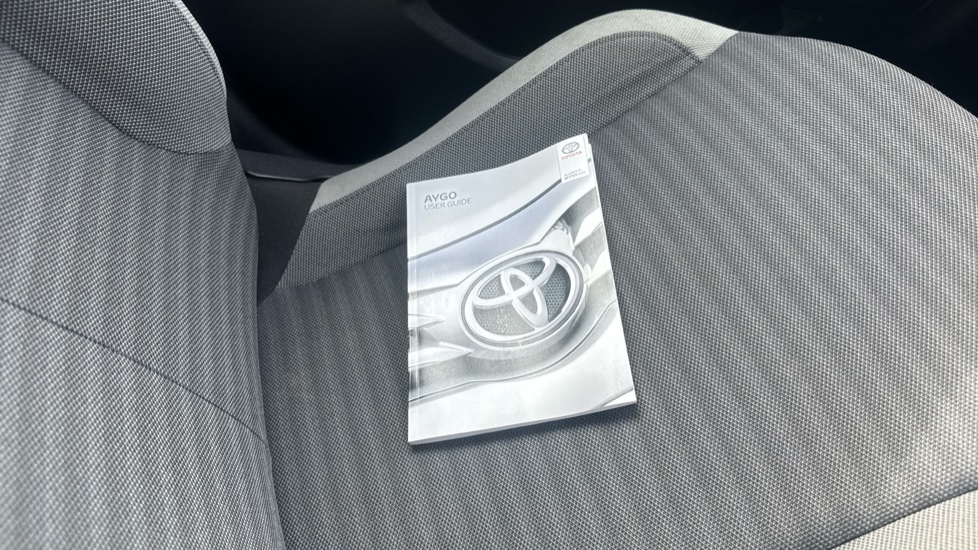 Toyota Aygo 1.0 VVT-i X-Plore 5dr Petrol Hatchback - Image 27