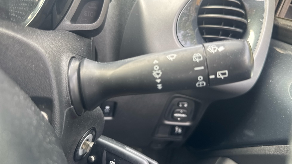 Toyota Aygo 1.0 VVT-i X-Plore 5dr Petrol Hatchback - Image 35