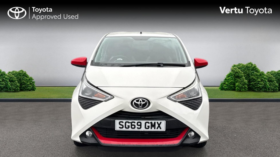 Toyota Aygo 1.0 VVT-i X-Trend 5dr Petrol Hatchback - Image 22