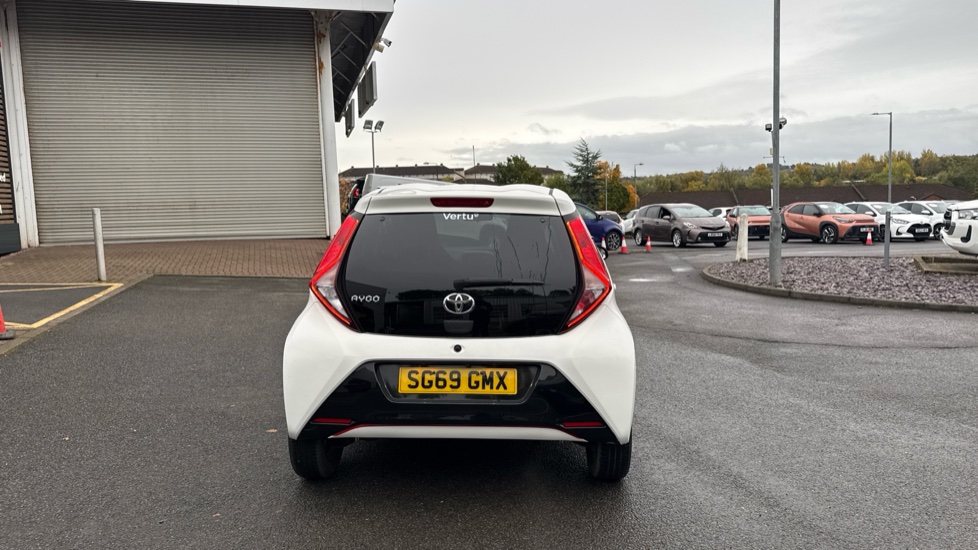 Toyota Aygo 1.0 VVT-i X-Trend 5dr Petrol Hatchback - Image 26