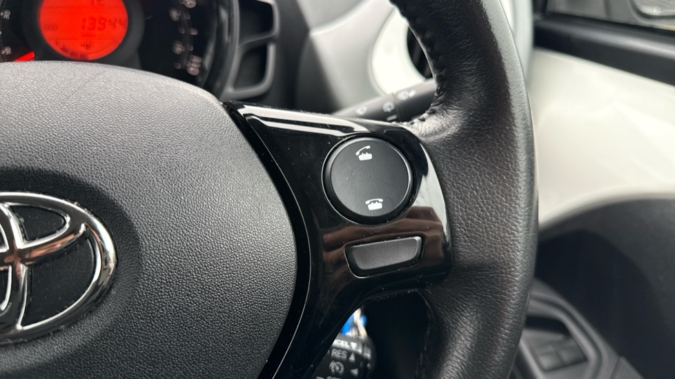 Toyota Aygo 1.0 VVT-i X-Trend 5dr Petrol Hatchback - Image 30