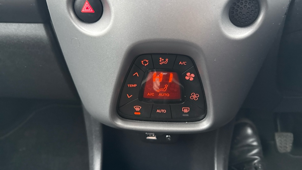 Toyota Aygo 1.0 VVT-i X-Trend 5dr Petrol Hatchback - Image 35