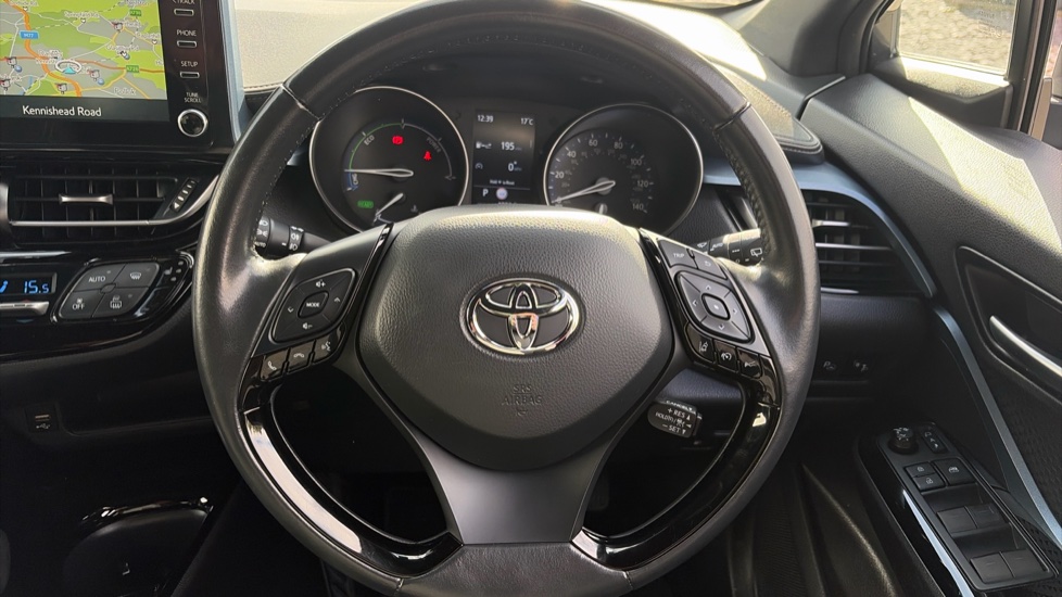 Toyota C-HR 1.8 Hybrid Design 5dr CVT Hybrid Hatchback - Image 10