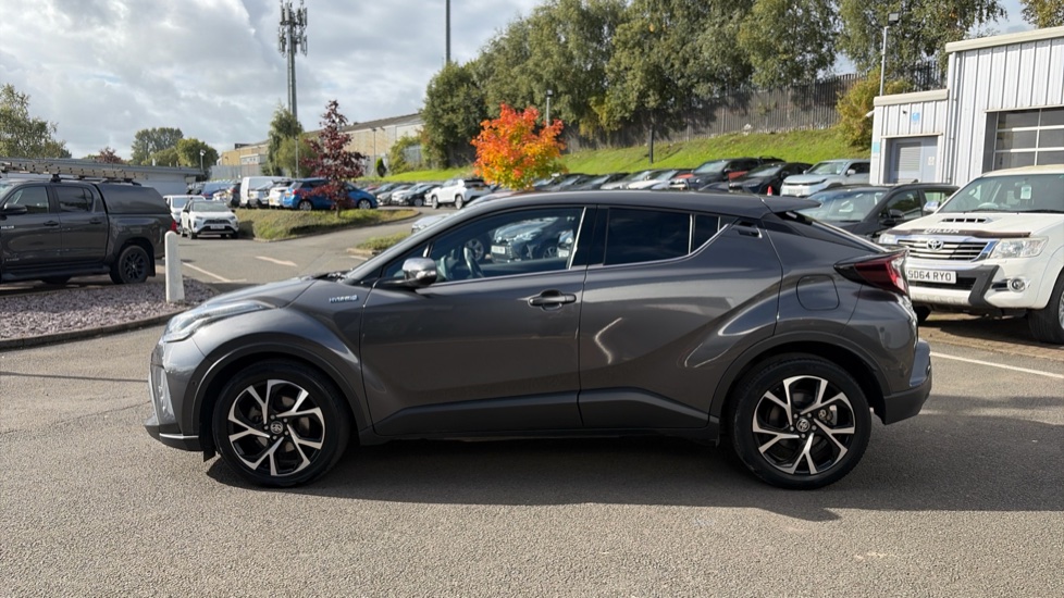 Toyota C-HR 1.8 Hybrid Design 5dr CVT Hybrid Hatchback - Image 24