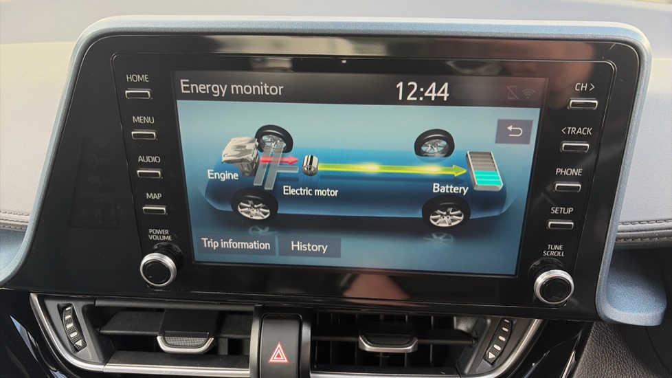 Toyota C-HR 1.8 Hybrid Design 5dr CVT Hybrid Hatchback - Image 40